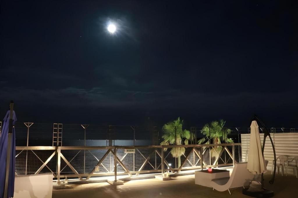 Mykonos Resort Miura Yokosuka Exterior photo